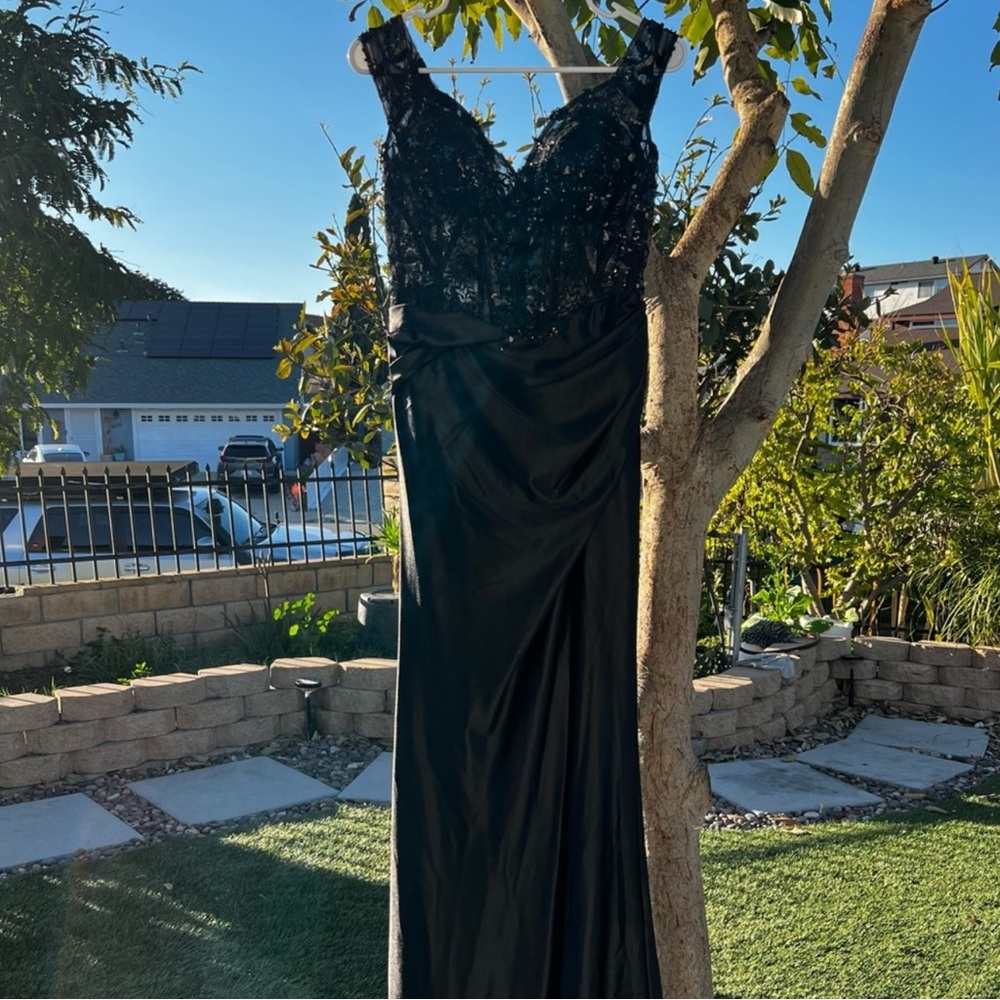 Black Prom Dress